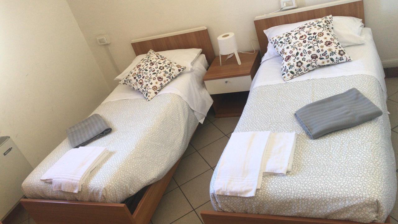 Albergo E Ostello Della Gioventu Biella Centro Storico מראה חיצוני תמונה