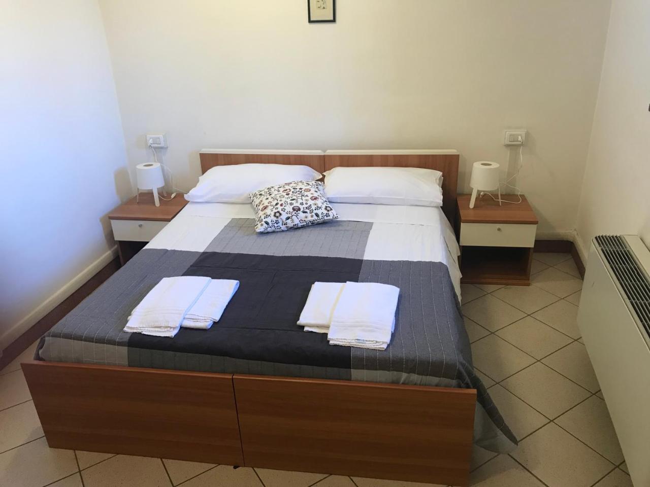 Albergo E Ostello Della Gioventu Biella Centro Storico מראה חיצוני תמונה